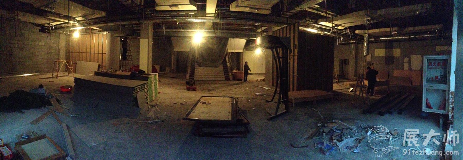 展廳全貌，材料進(jìn)場